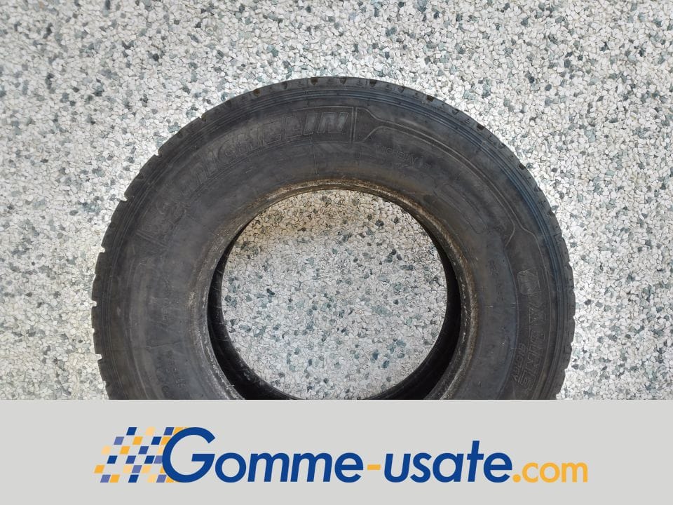 Thumb Michelin Gomme Usate Michelin 315/70 R22.5 154/150L X Line Energy M+S (8.89mm) Riscolpite pneumatici usati Estivo_1